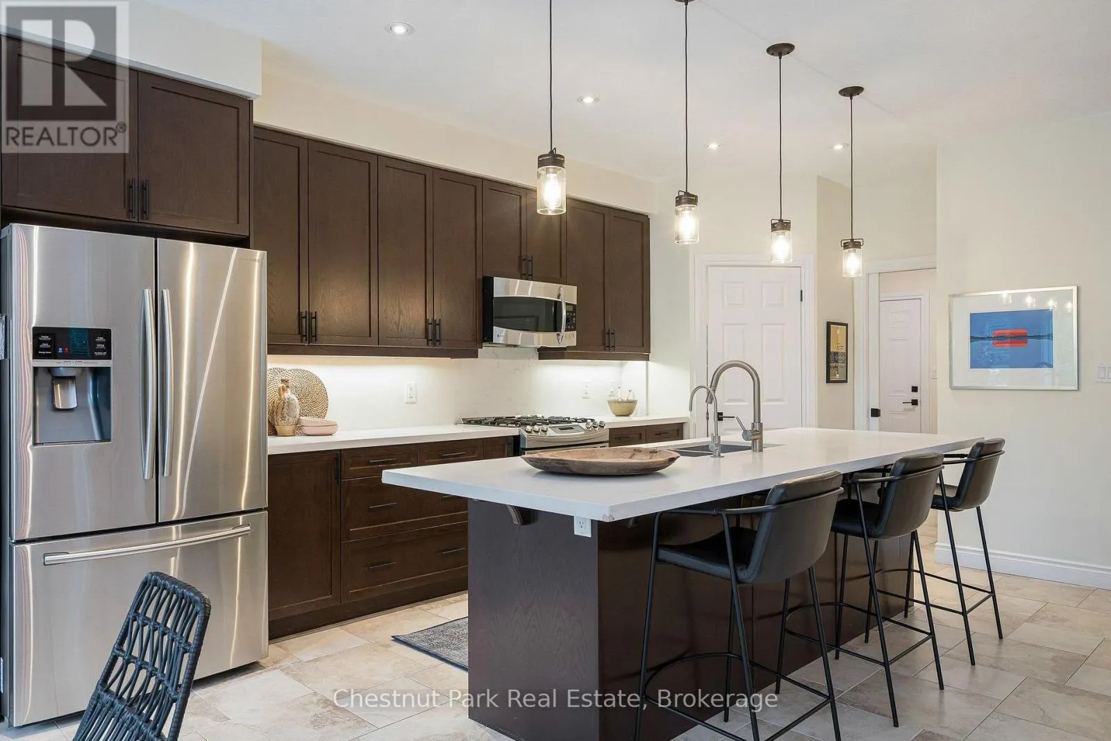 35 KAYLA CRESCENT