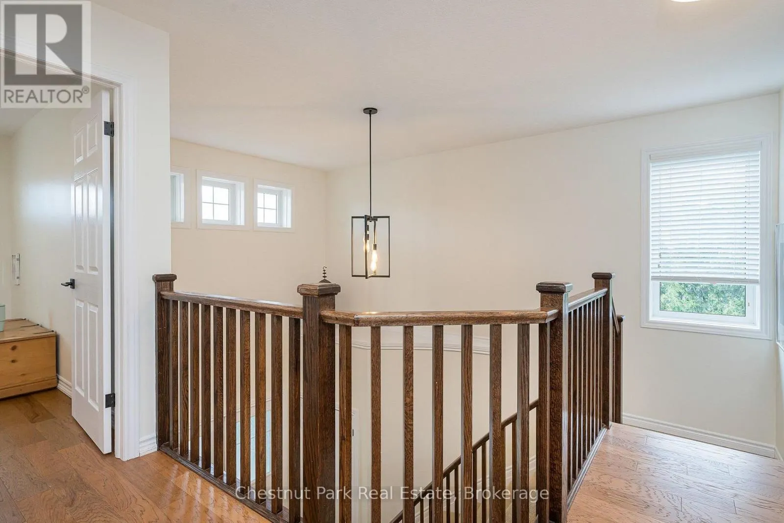 35 KAYLA CRESCENT