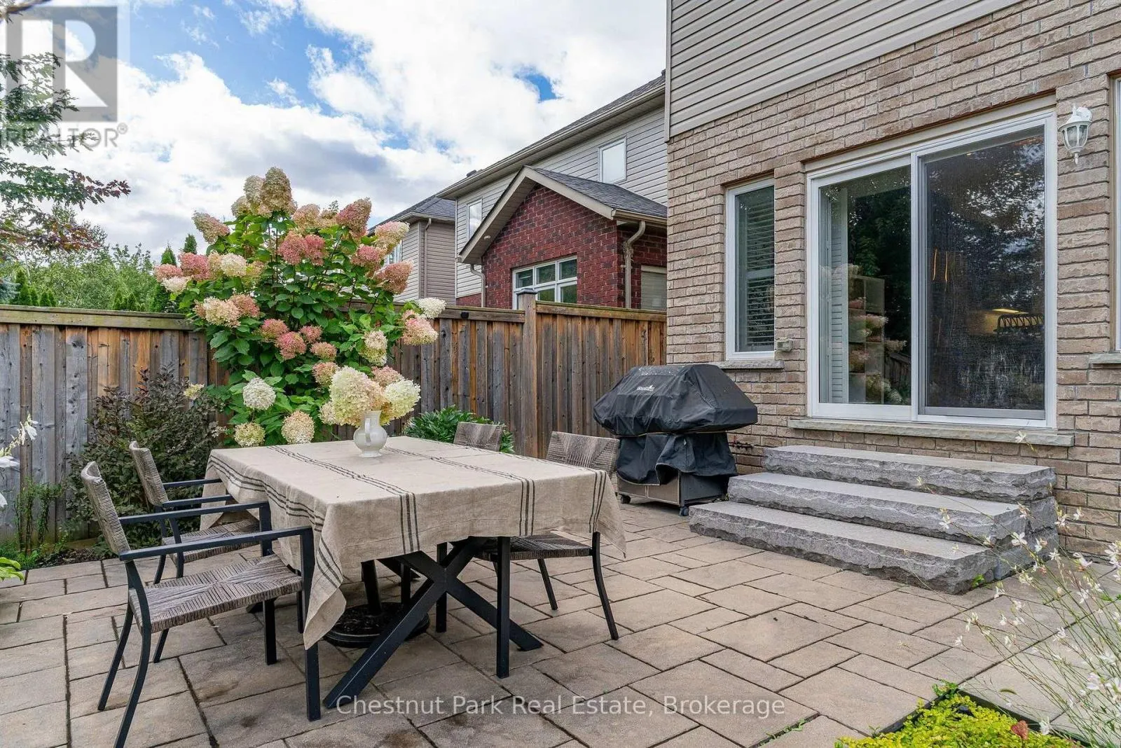35 KAYLA CRESCENT