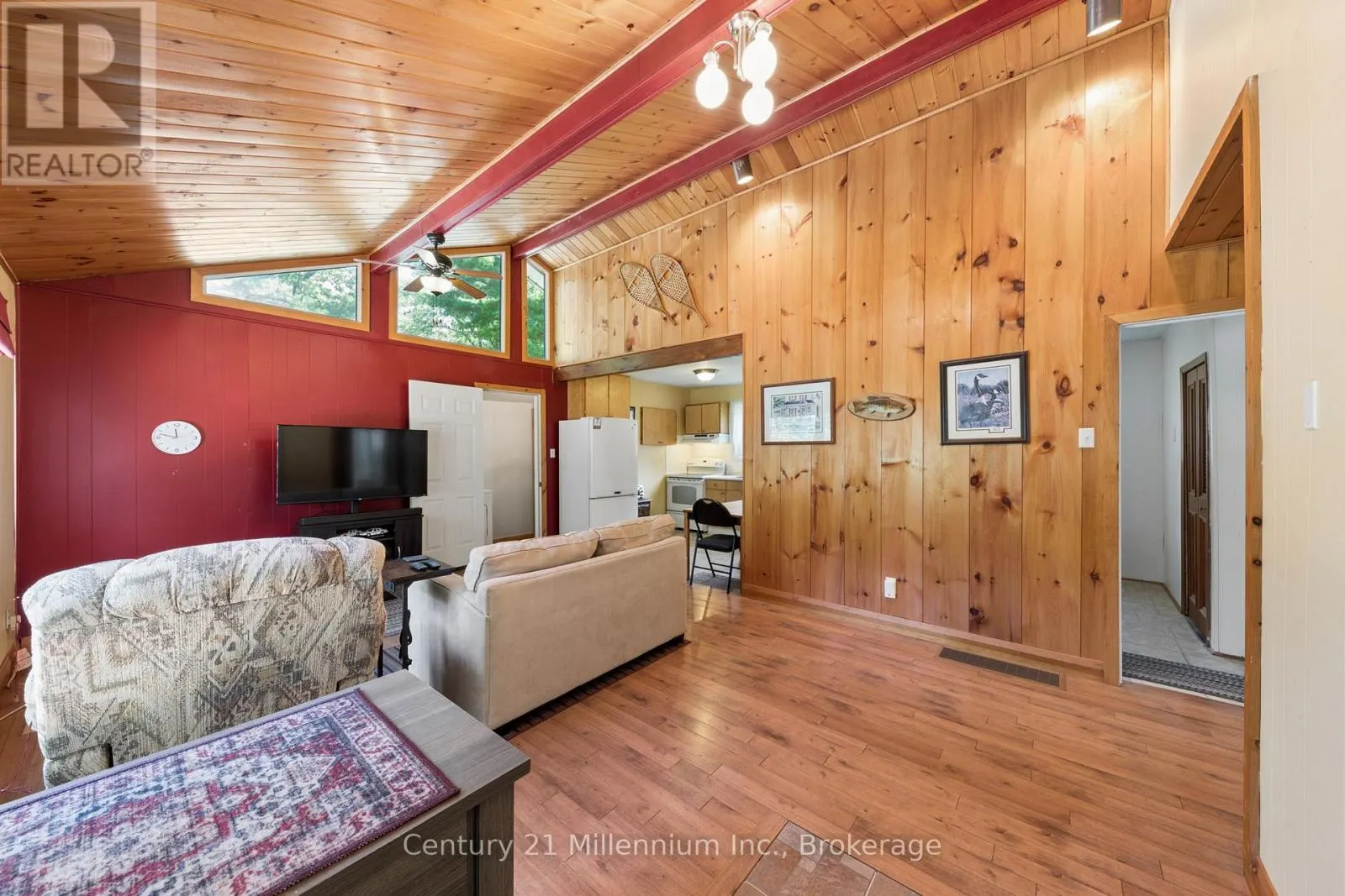 25 GLENDALE AVENUE