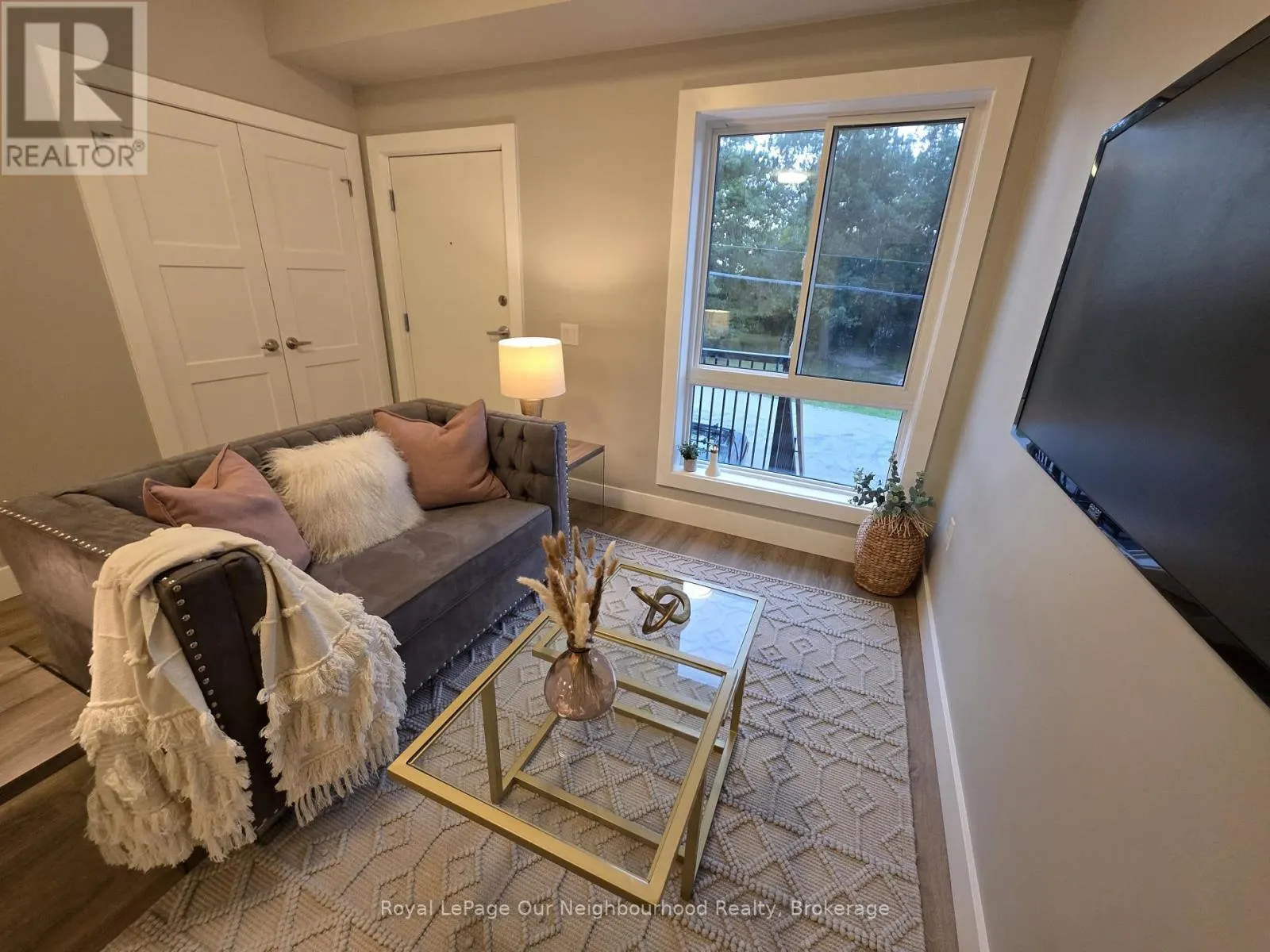 11 - 199 PINE STREET #11