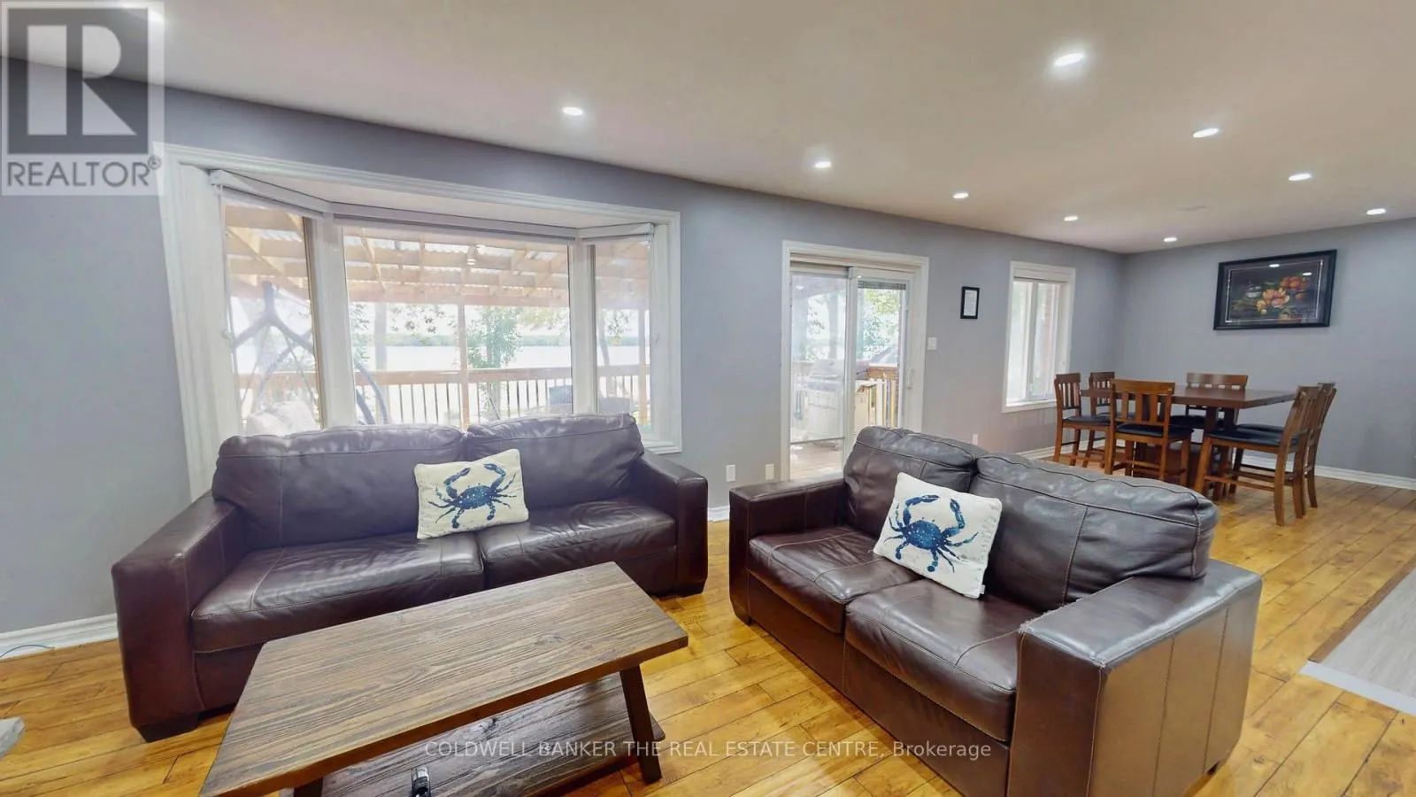 3919 TREELINE DRIVE