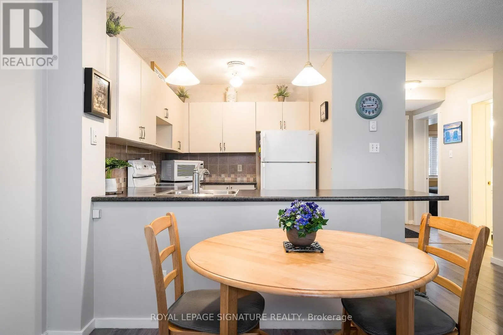 179 - 49 TROTT BOULEVARD