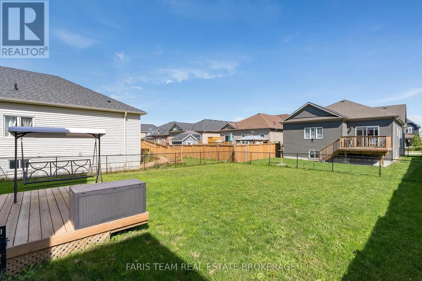 207 SPRINGFIELD CRESCENT