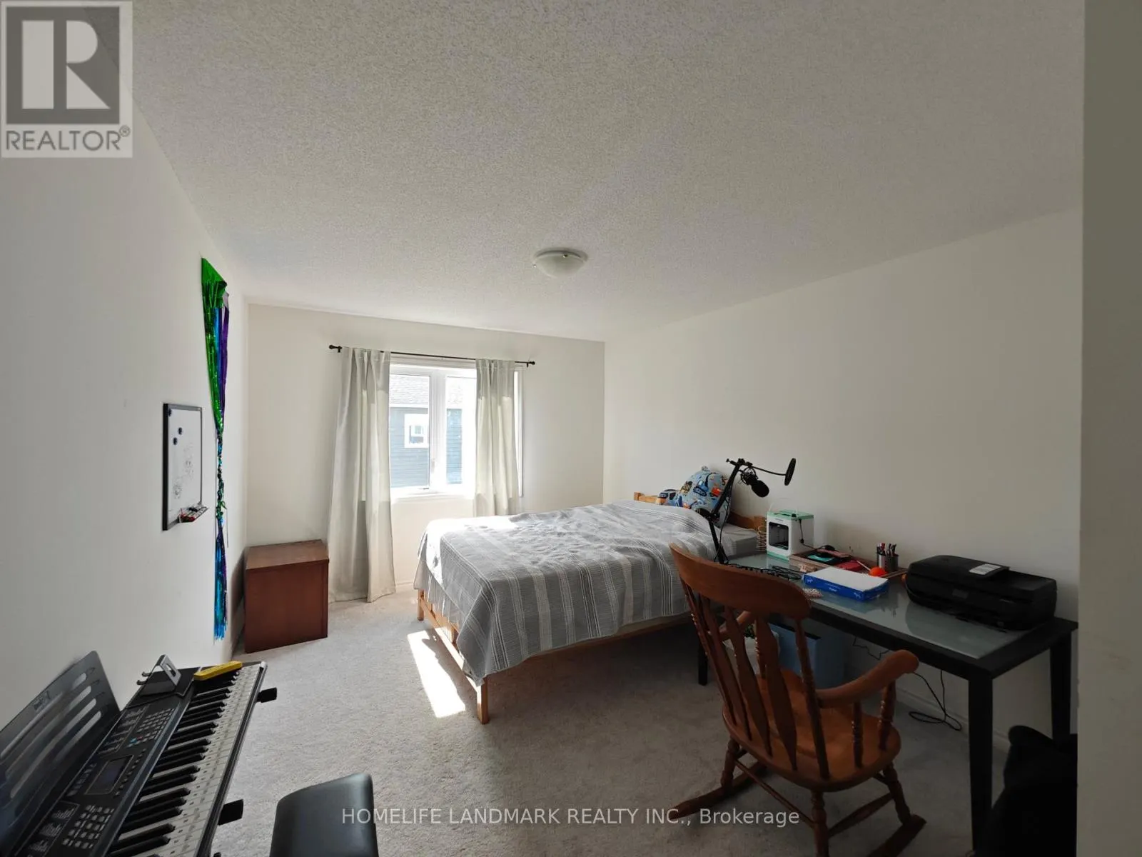12 CATAMARAN DRIVE