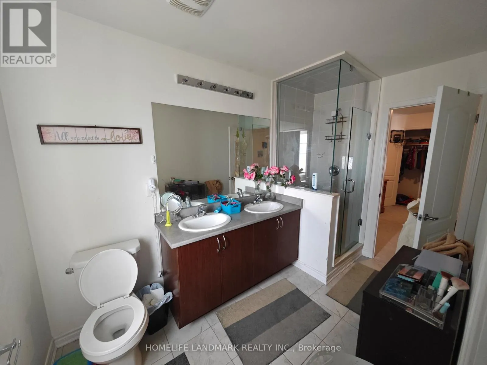 12 CATAMARAN DRIVE