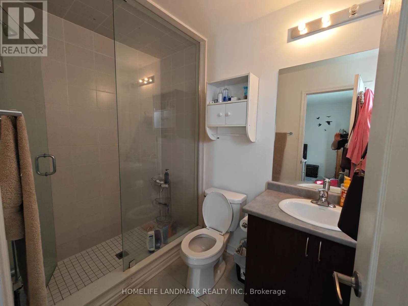 12 CATAMARAN DRIVE