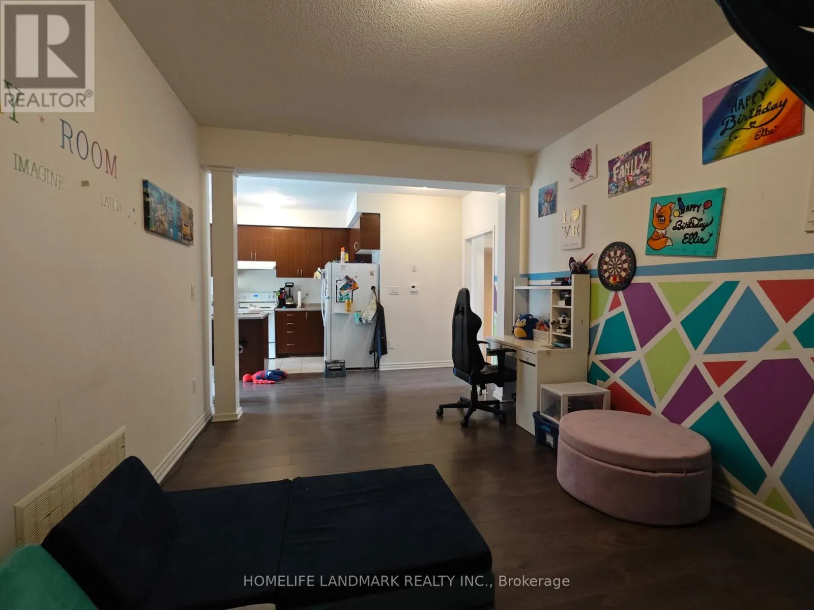 12 CATAMARAN DRIVE