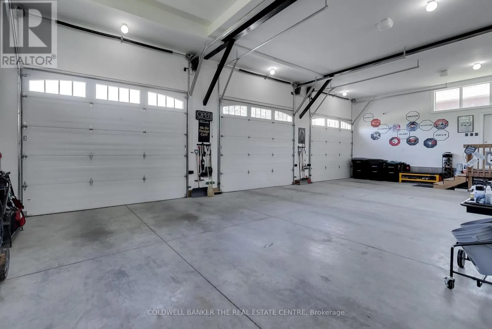 224 LAKESHORE ROAD E
