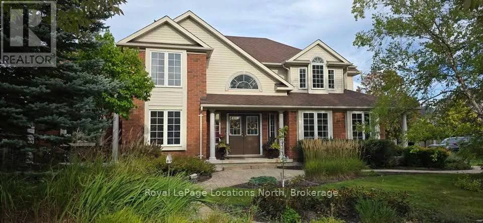 25 MARINA CRESCENT