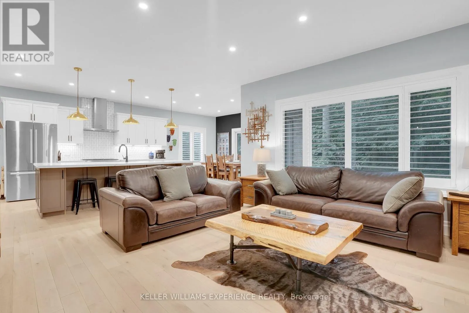 41 HERON BOULEVARD