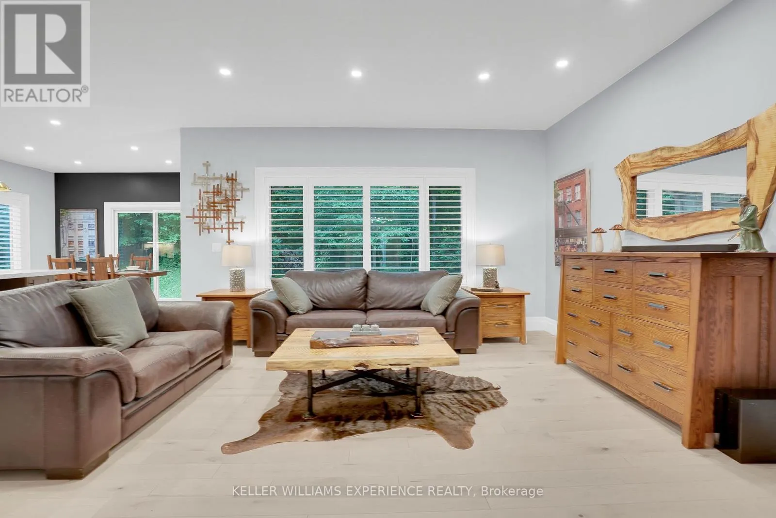 41 HERON BOULEVARD