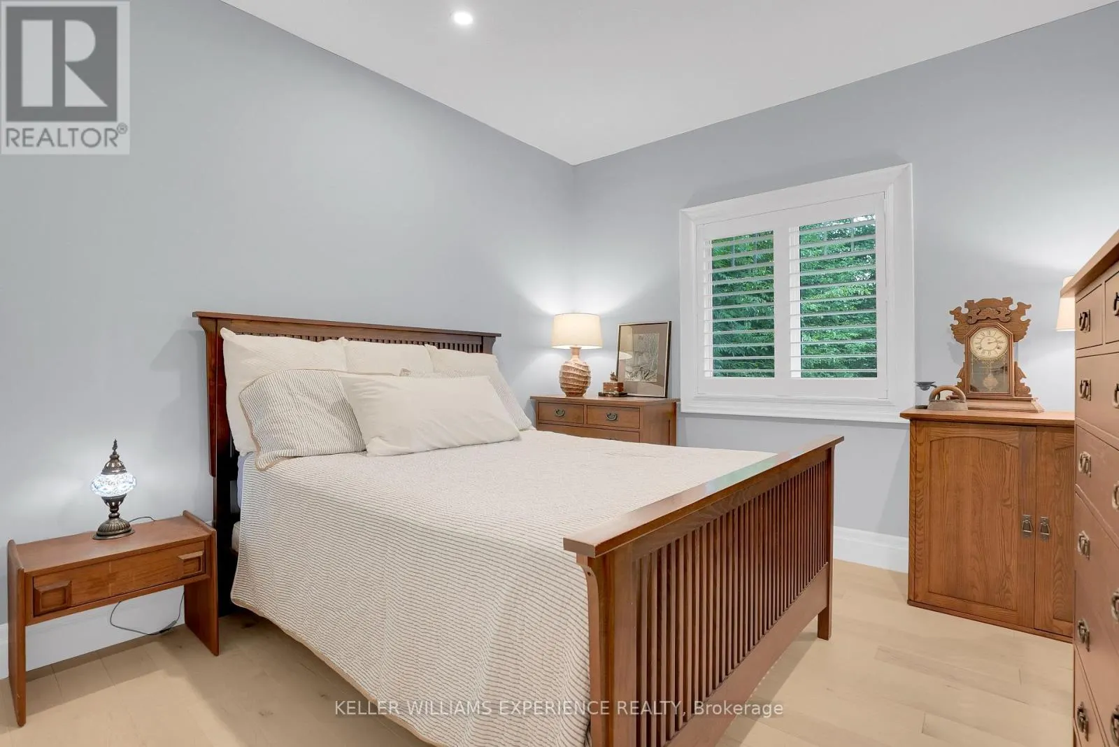 41 HERON BOULEVARD