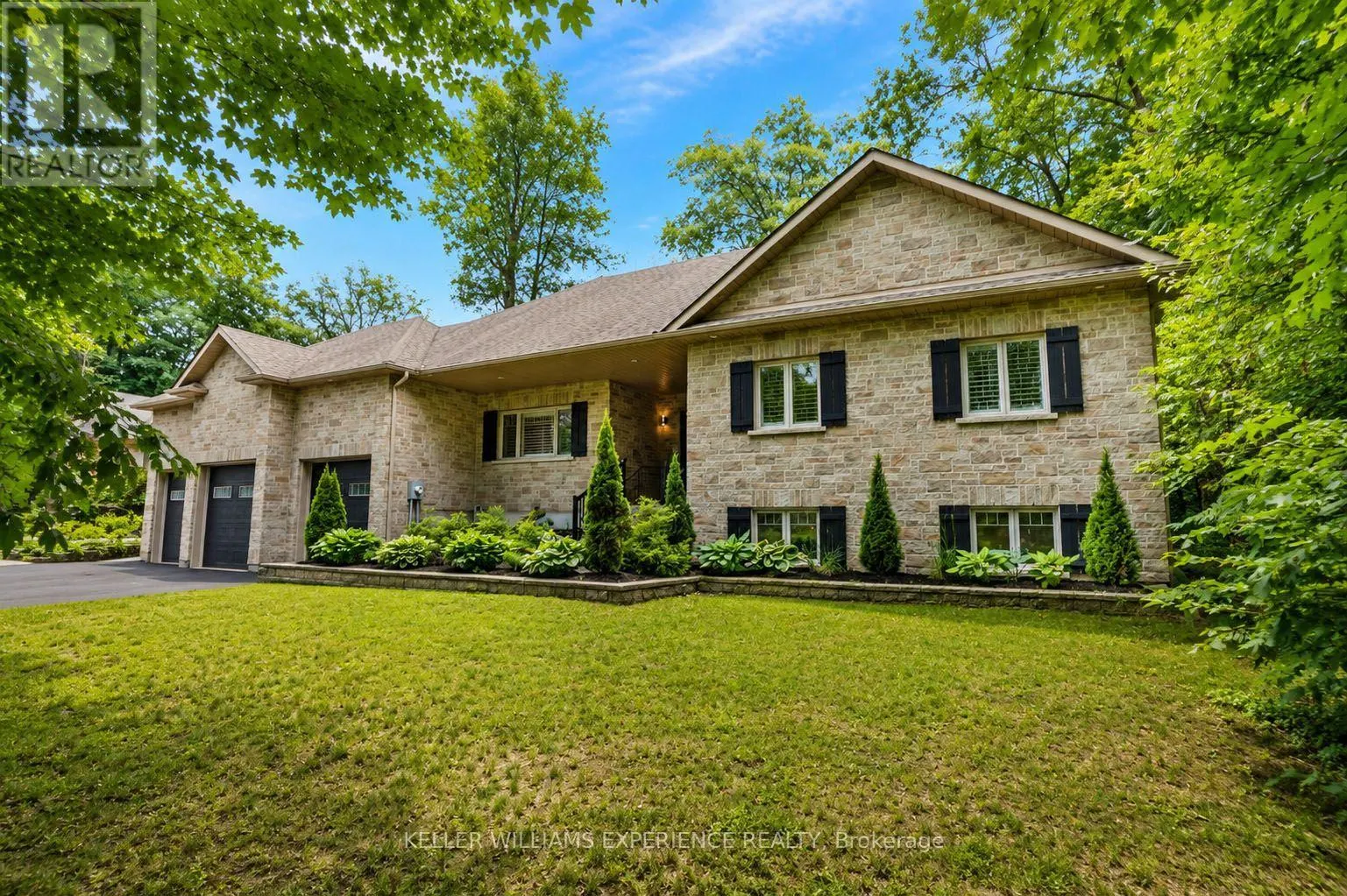 41 HERON BOULEVARD