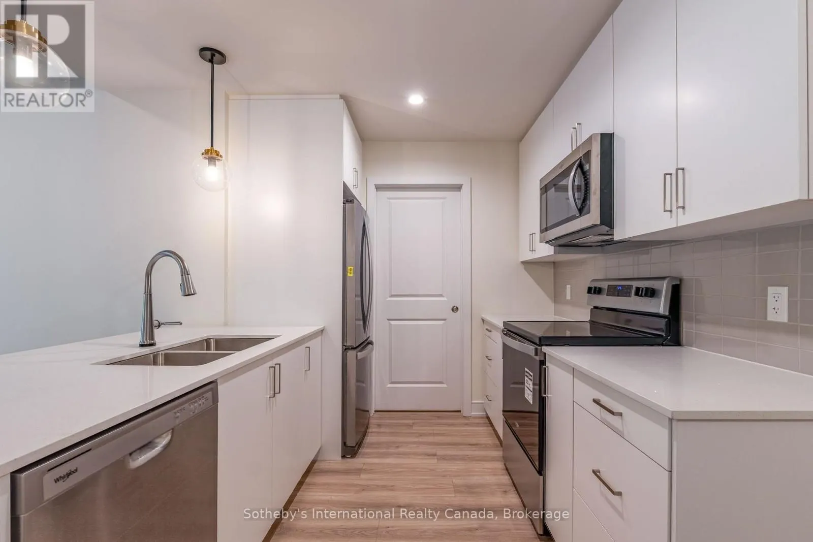 316 - 121 MARY STREET #316