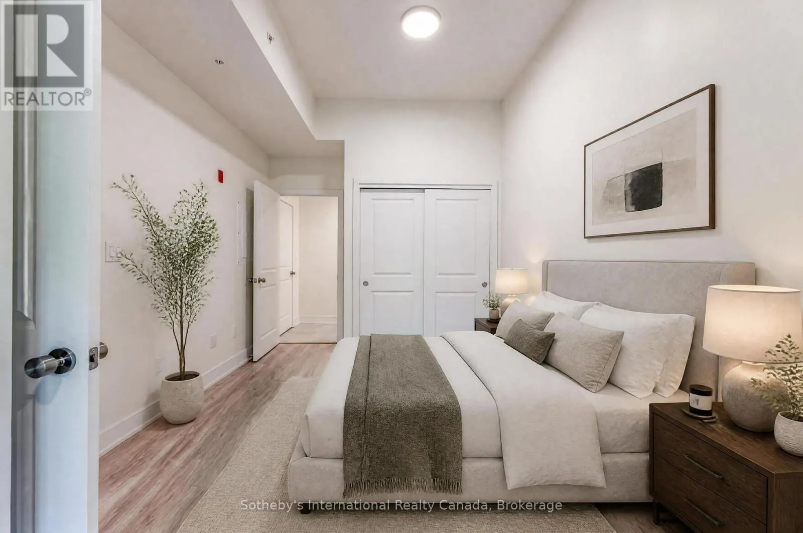 316 - 121 MARY STREET #316