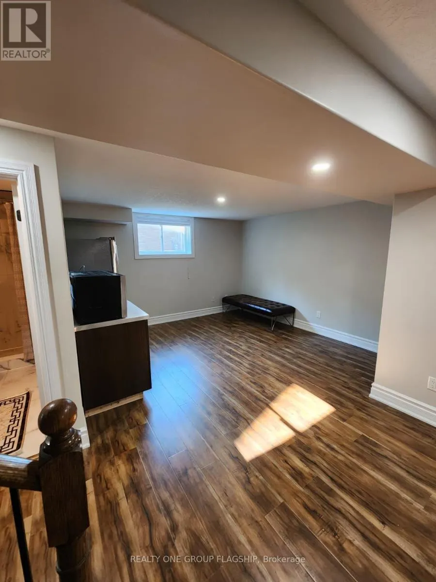 24 WENDAT TRAIL E