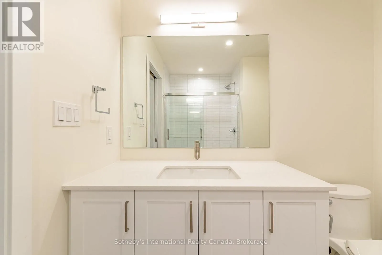 418 - 121 MARY STREET #418