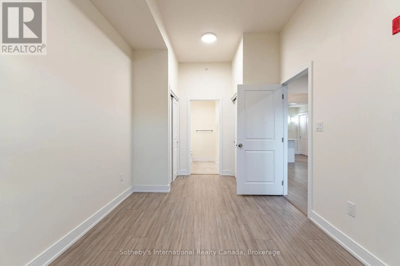 418 - 121 MARY STREET #418