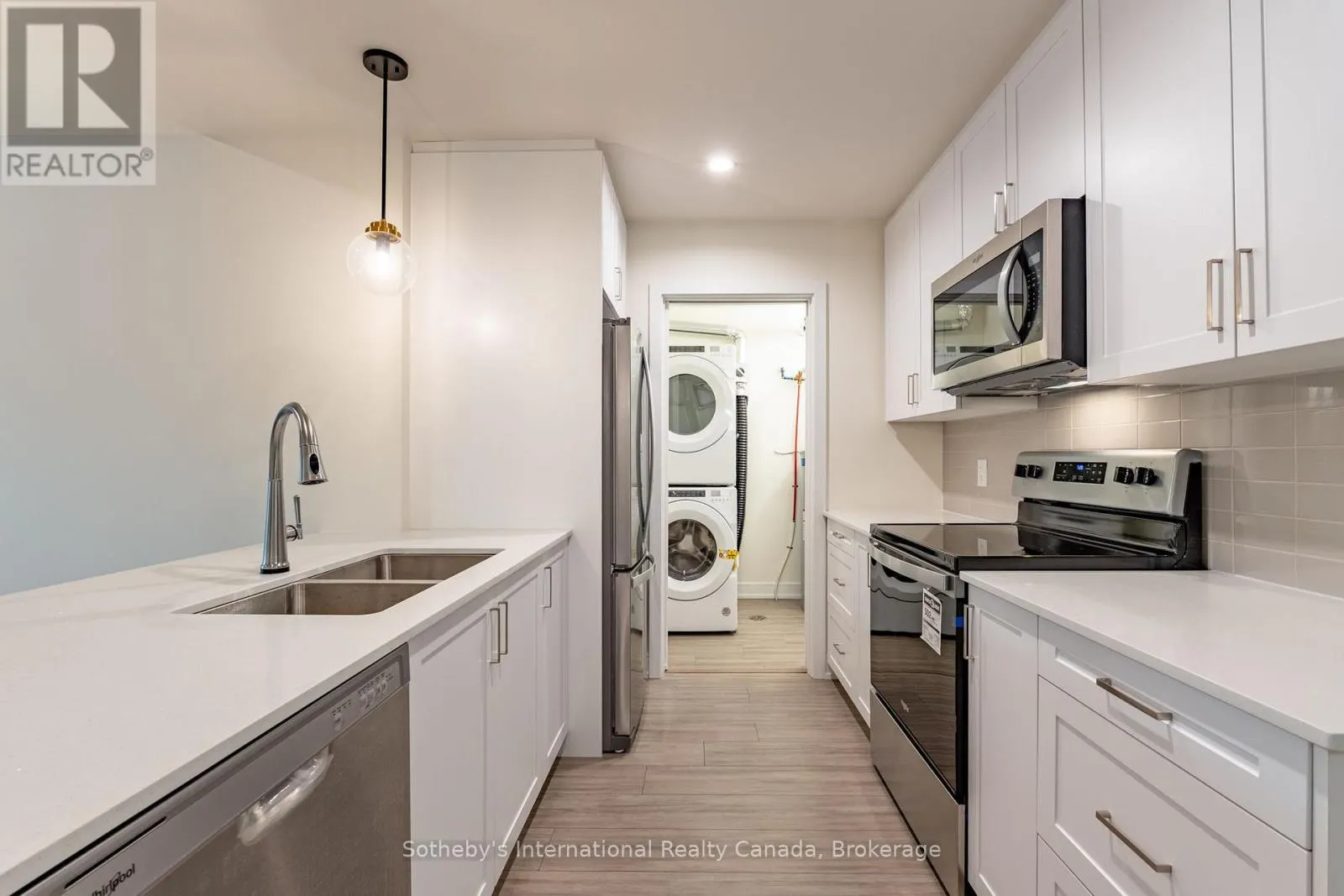 418 - 121 MARY STREET #418