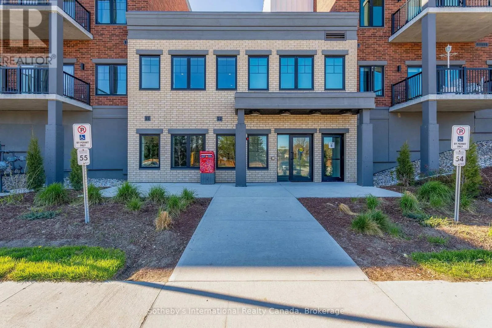 418 - 121 MARY STREET #418
