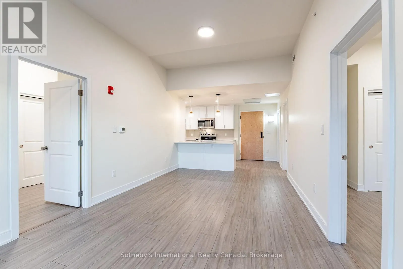 418 - 121 MARY STREET #418