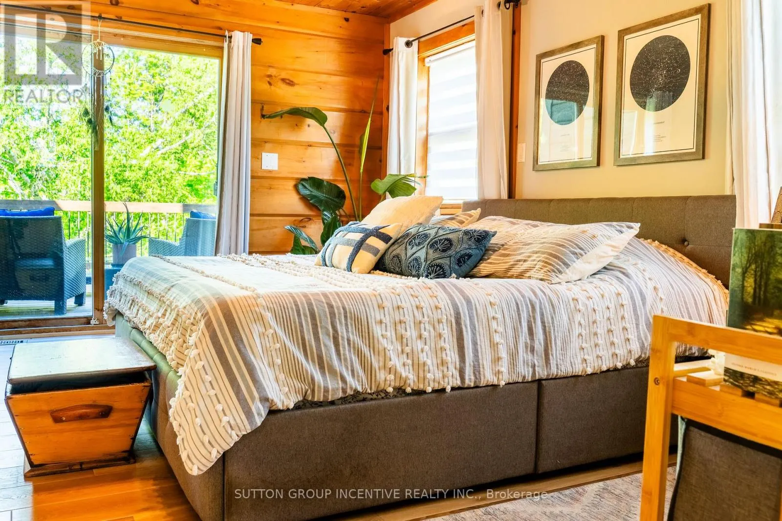 17 BRIDLE PATH