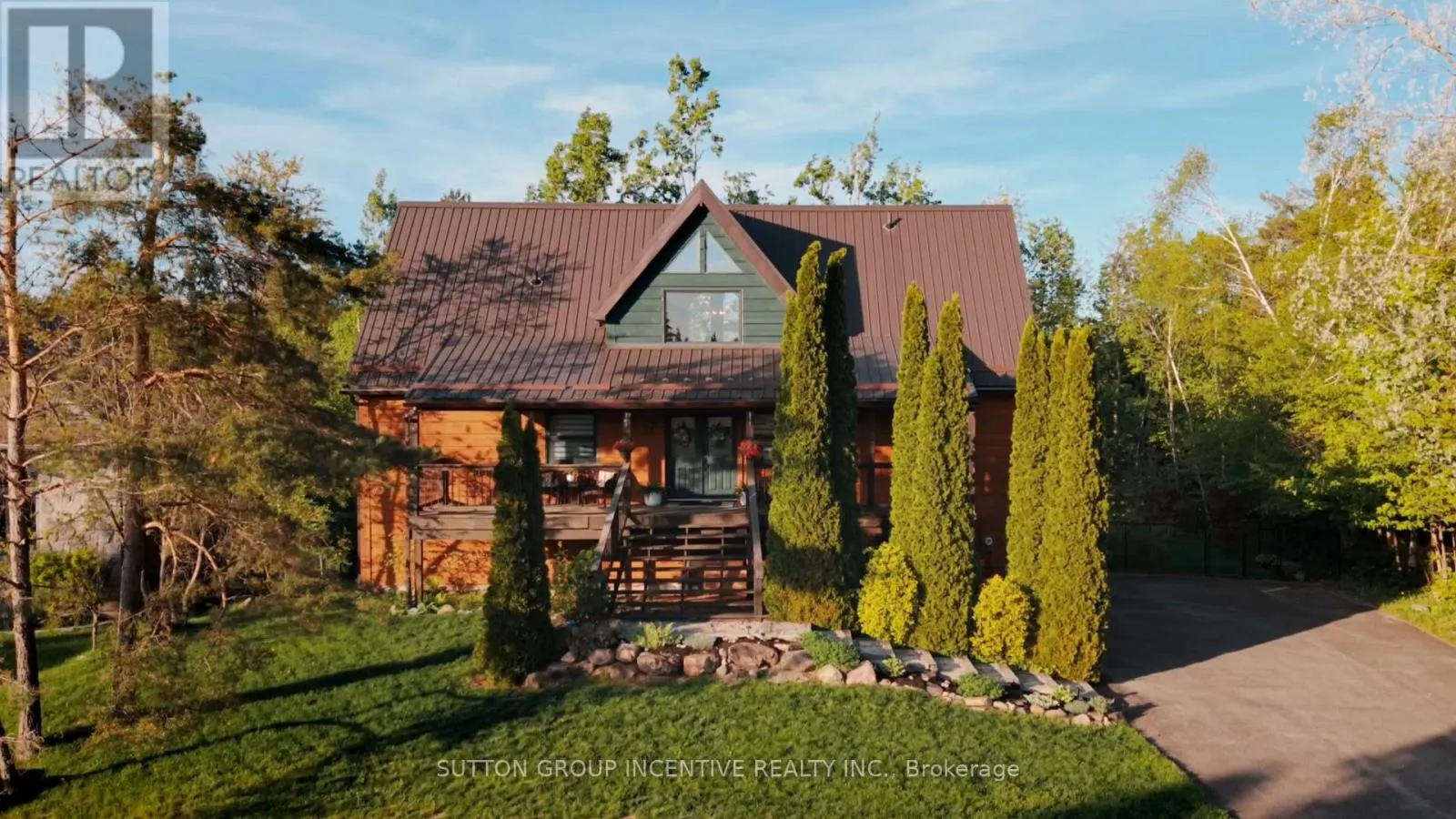 17 BRIDLE PATH