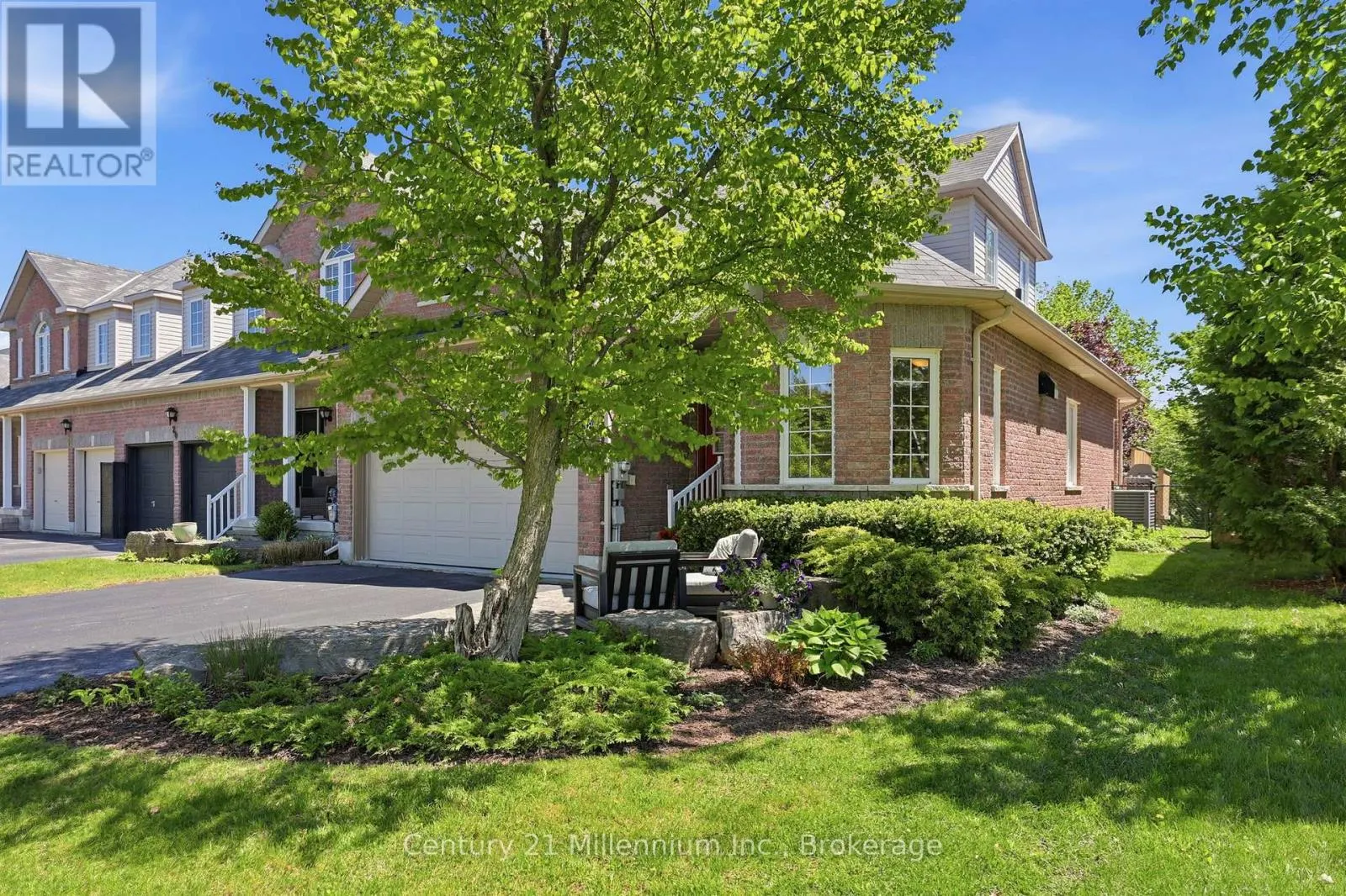 18 THOMAS DRIVE