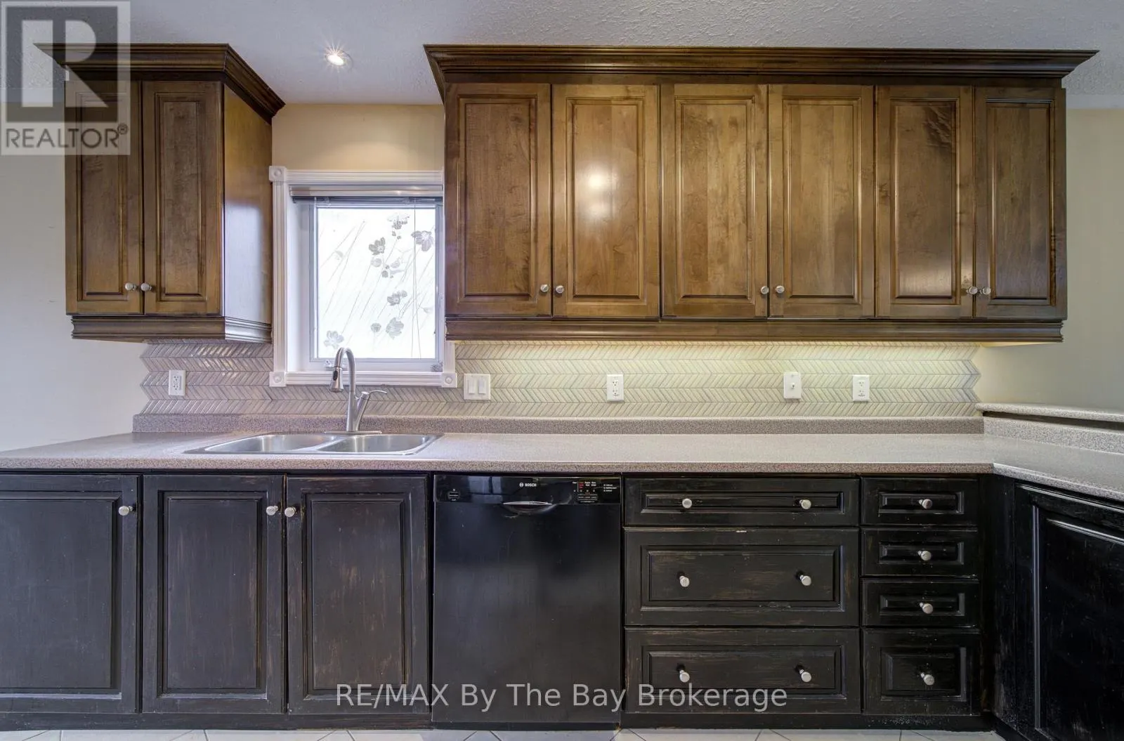 13 TONA TRAIL