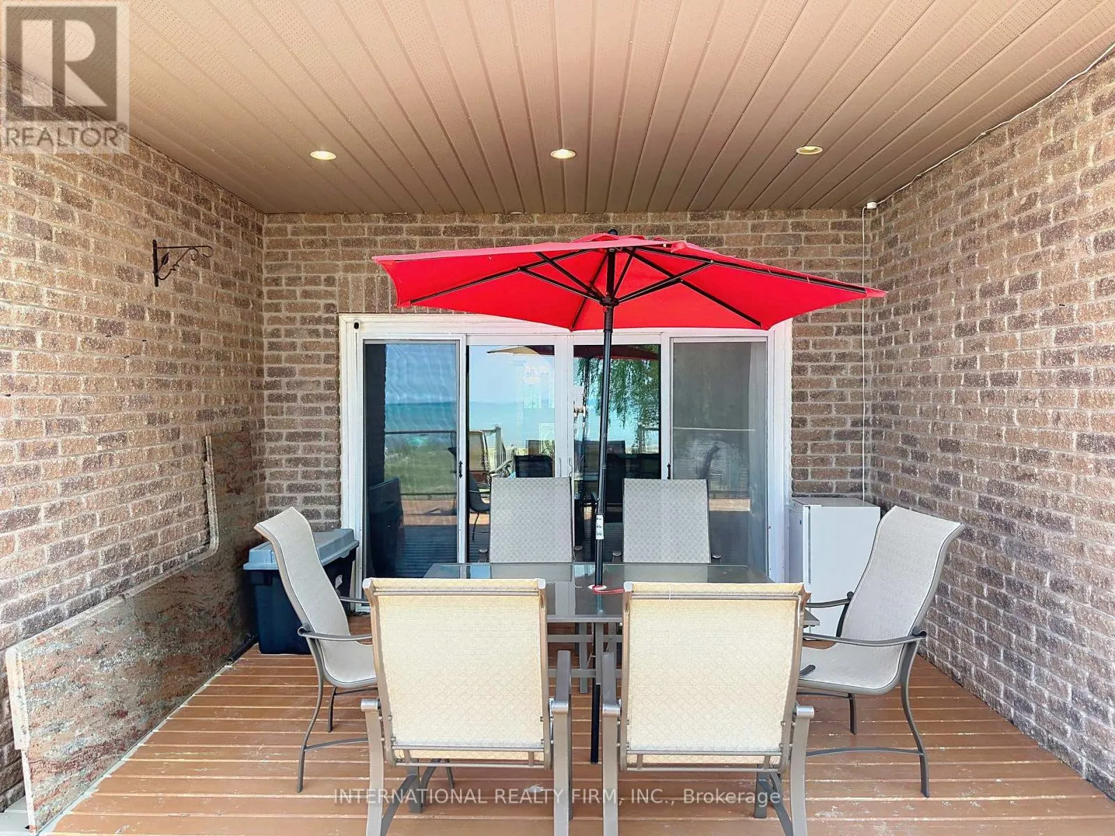 966 SHORE LANE