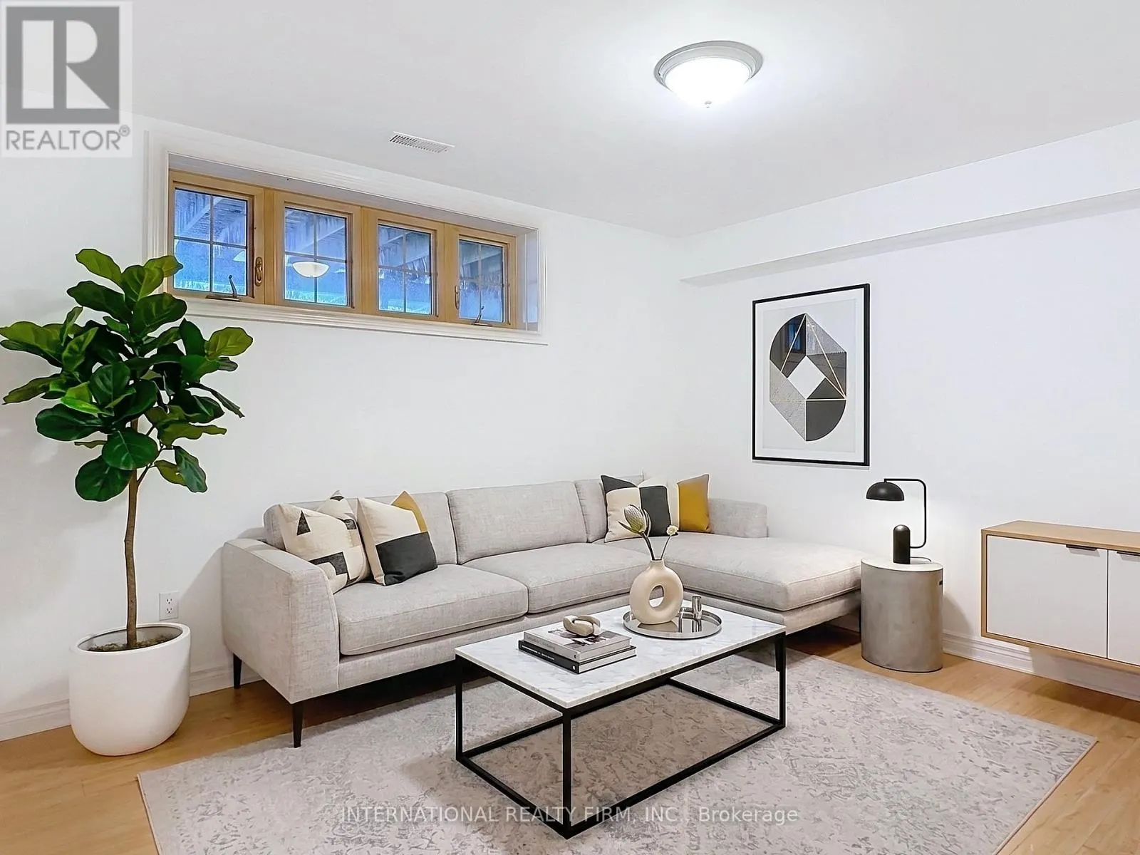 966 SHORE LANE