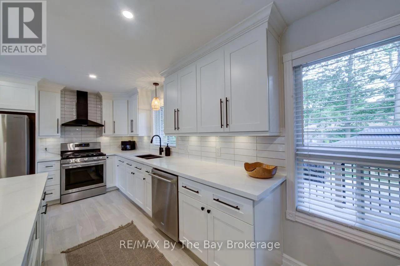 29 DOWNER CRESCENT