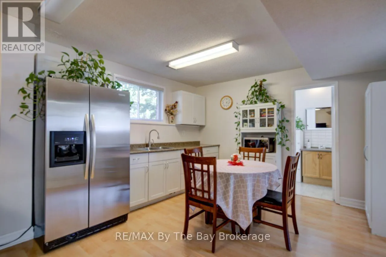 29 DOWNER CRESCENT