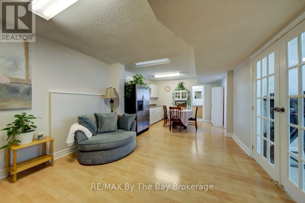 29 DOWNER CRESCENT