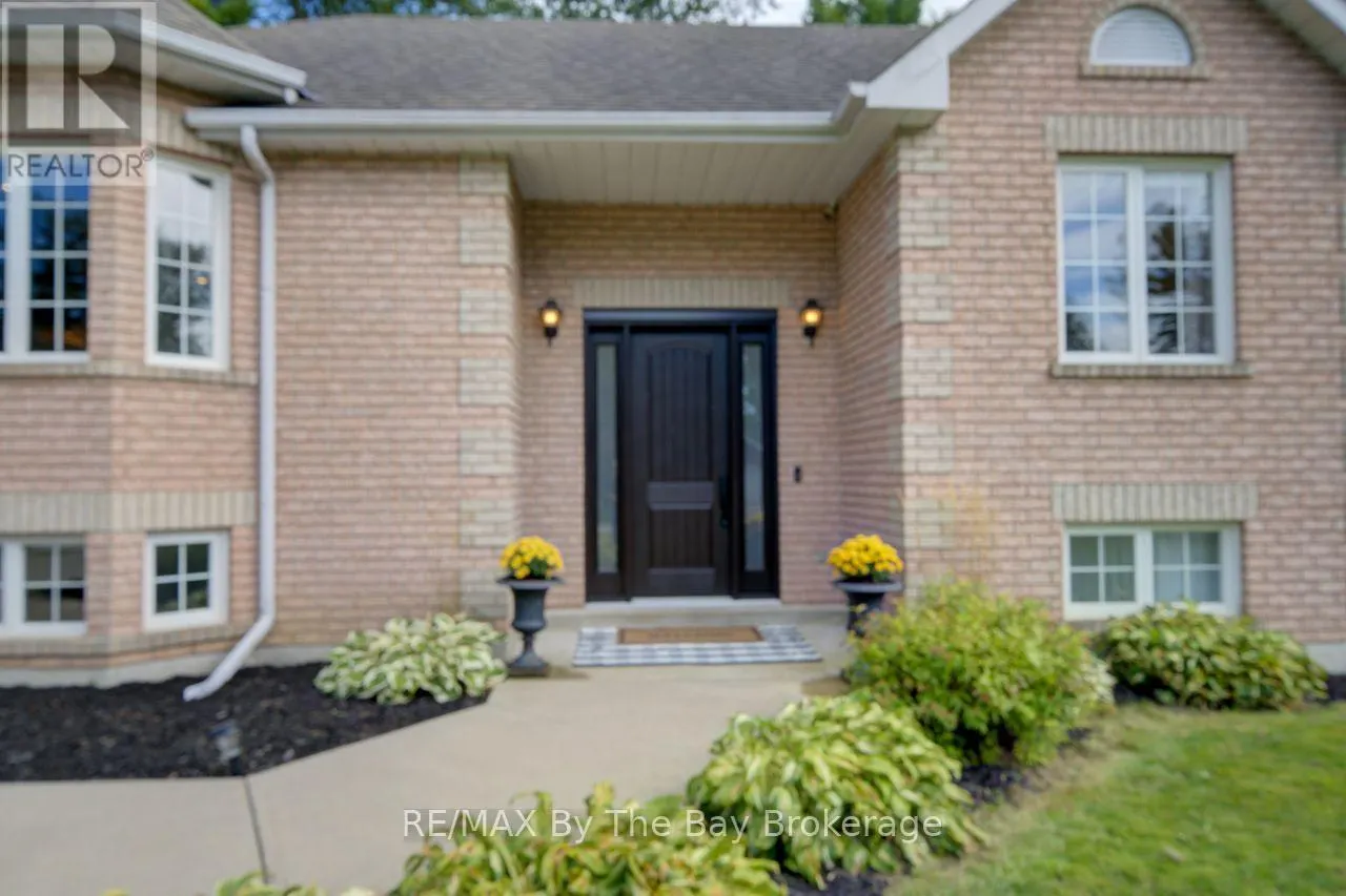 29 DOWNER CRESCENT
