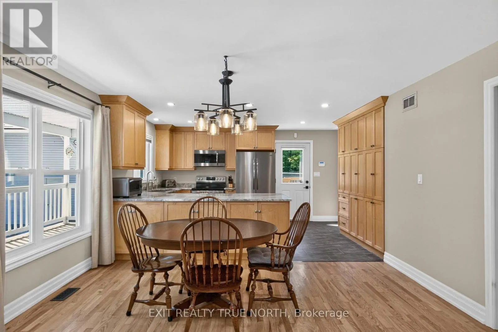 460 CONCESSION RD 13 E