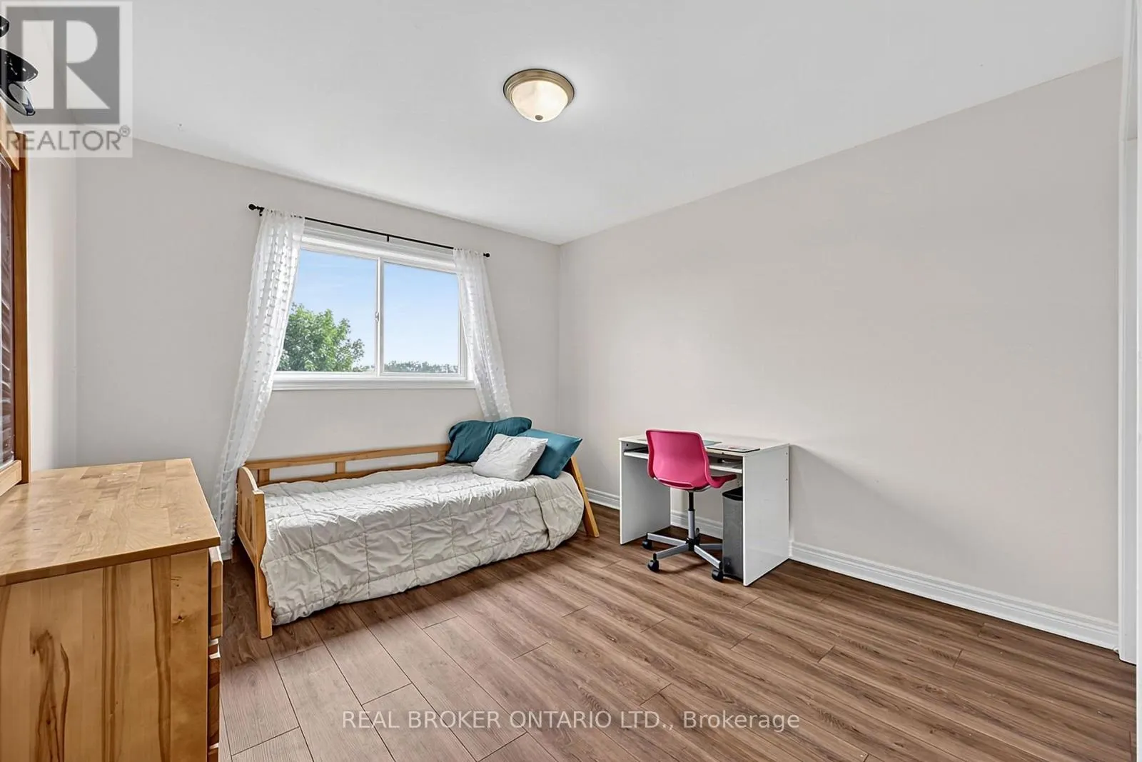 65 PEARL DRIVE