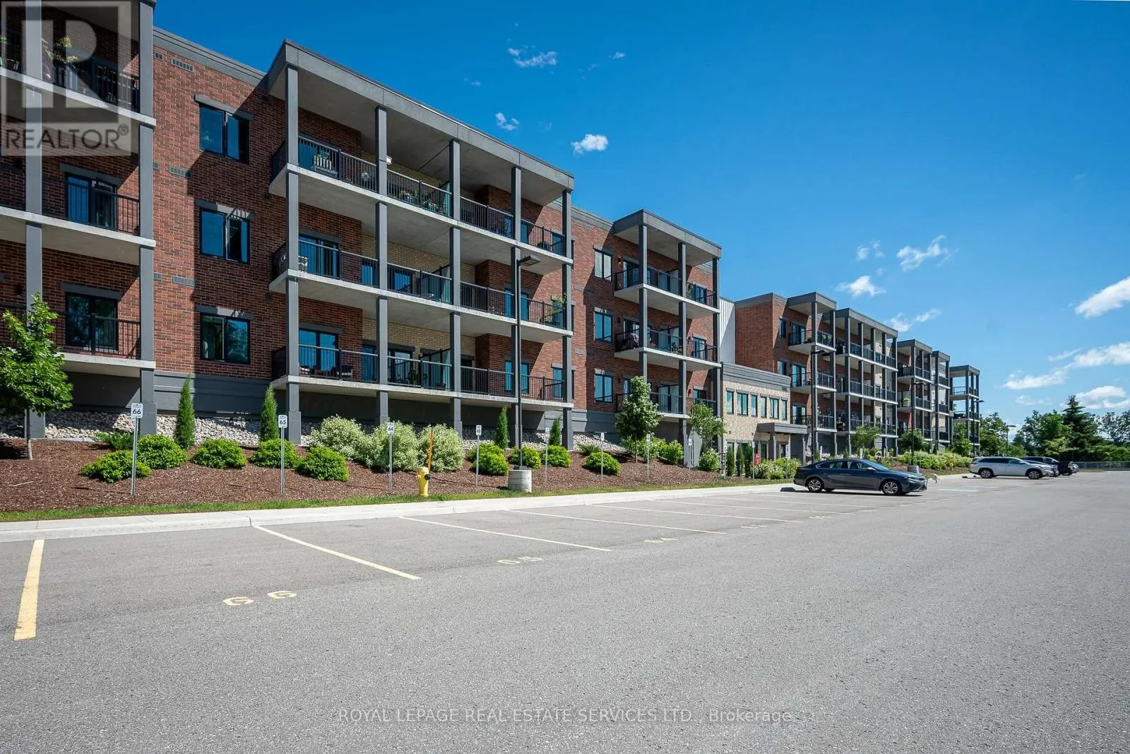 314 - 121 MARY STREET