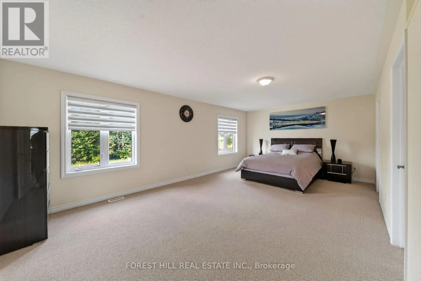 37 RUGMAN CRESCENT