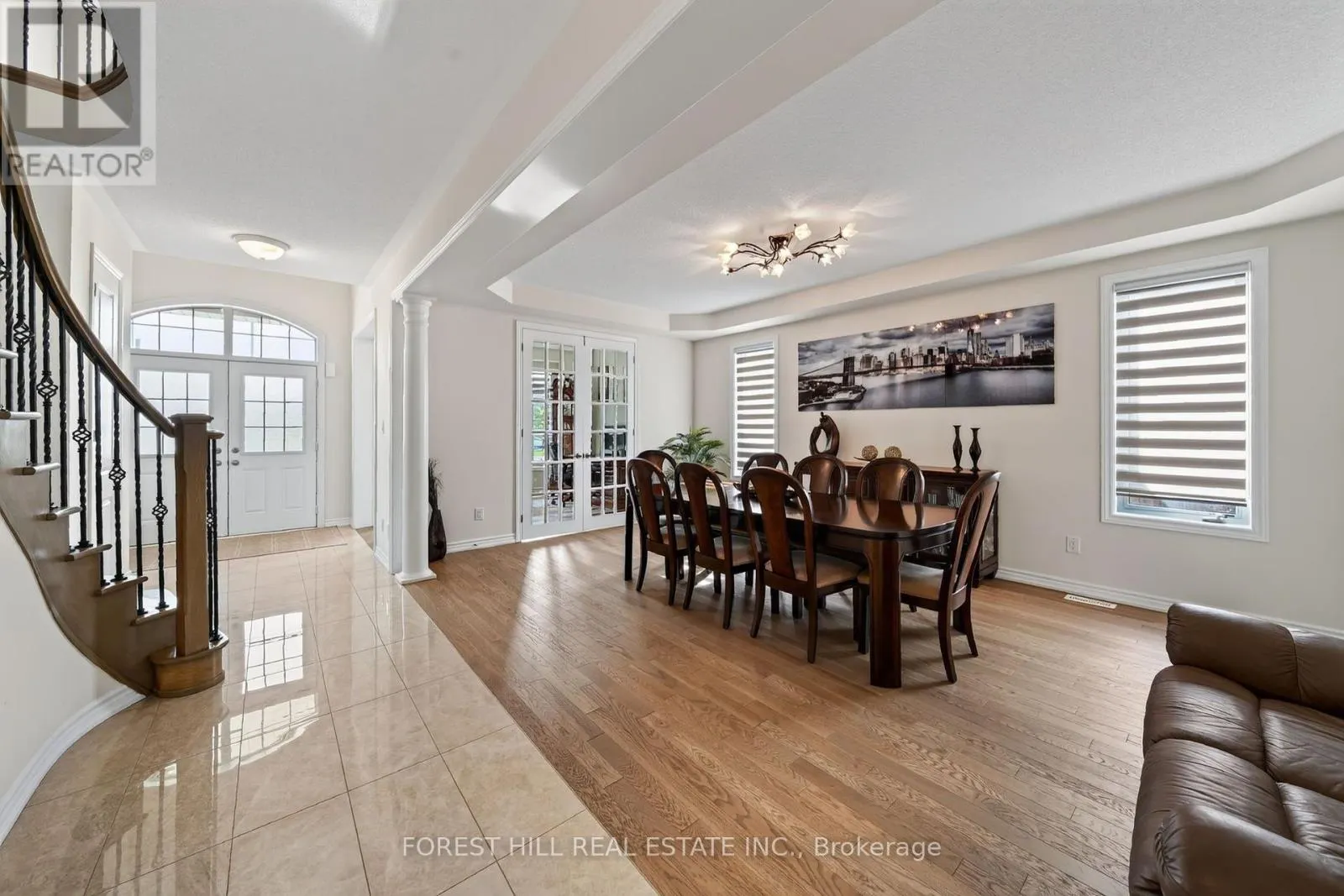 37 RUGMAN CRESCENT