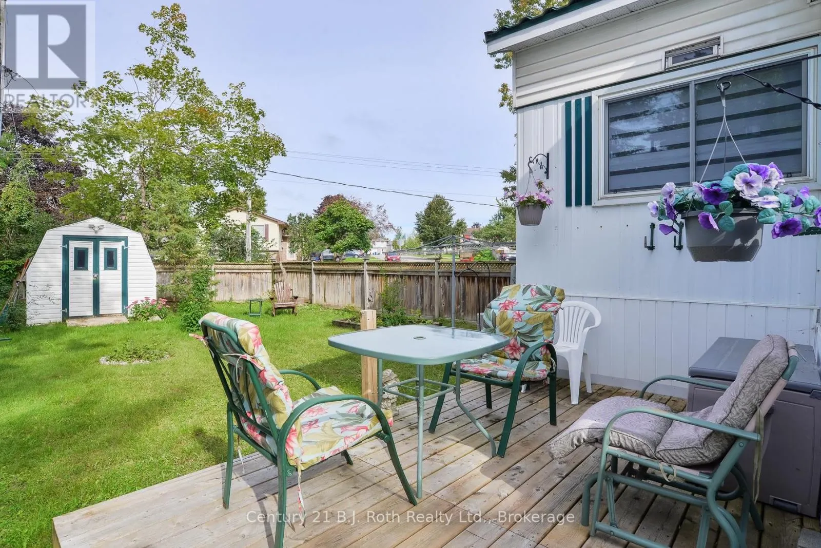 33 - 580 WEST STREET S #33