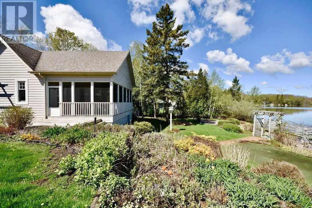 3021 SANDY BEND