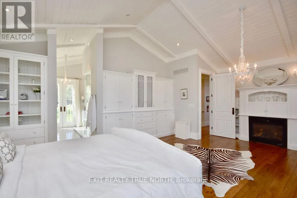 3021 SANDY BEND