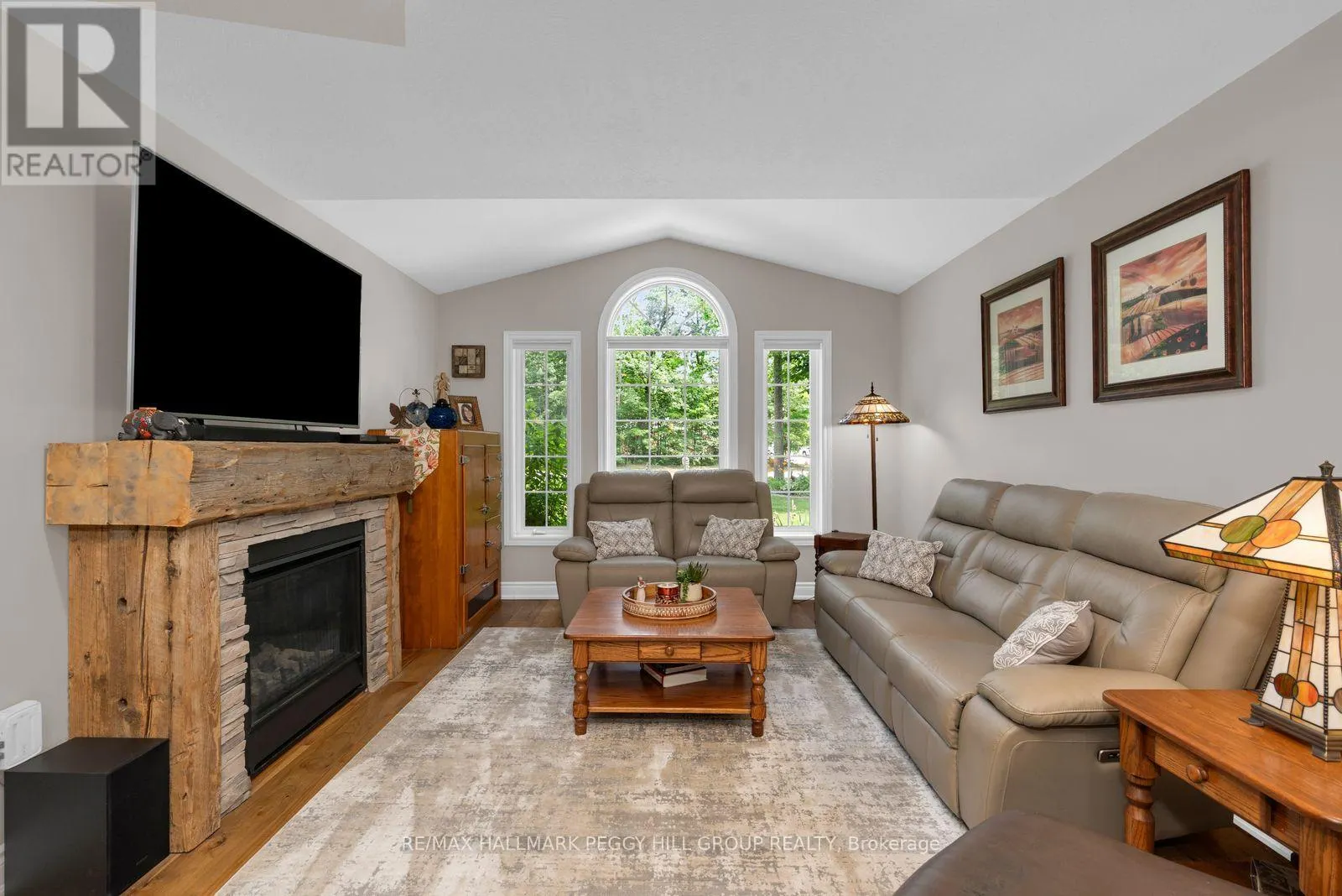 6 MAPLEHILL DRIVE