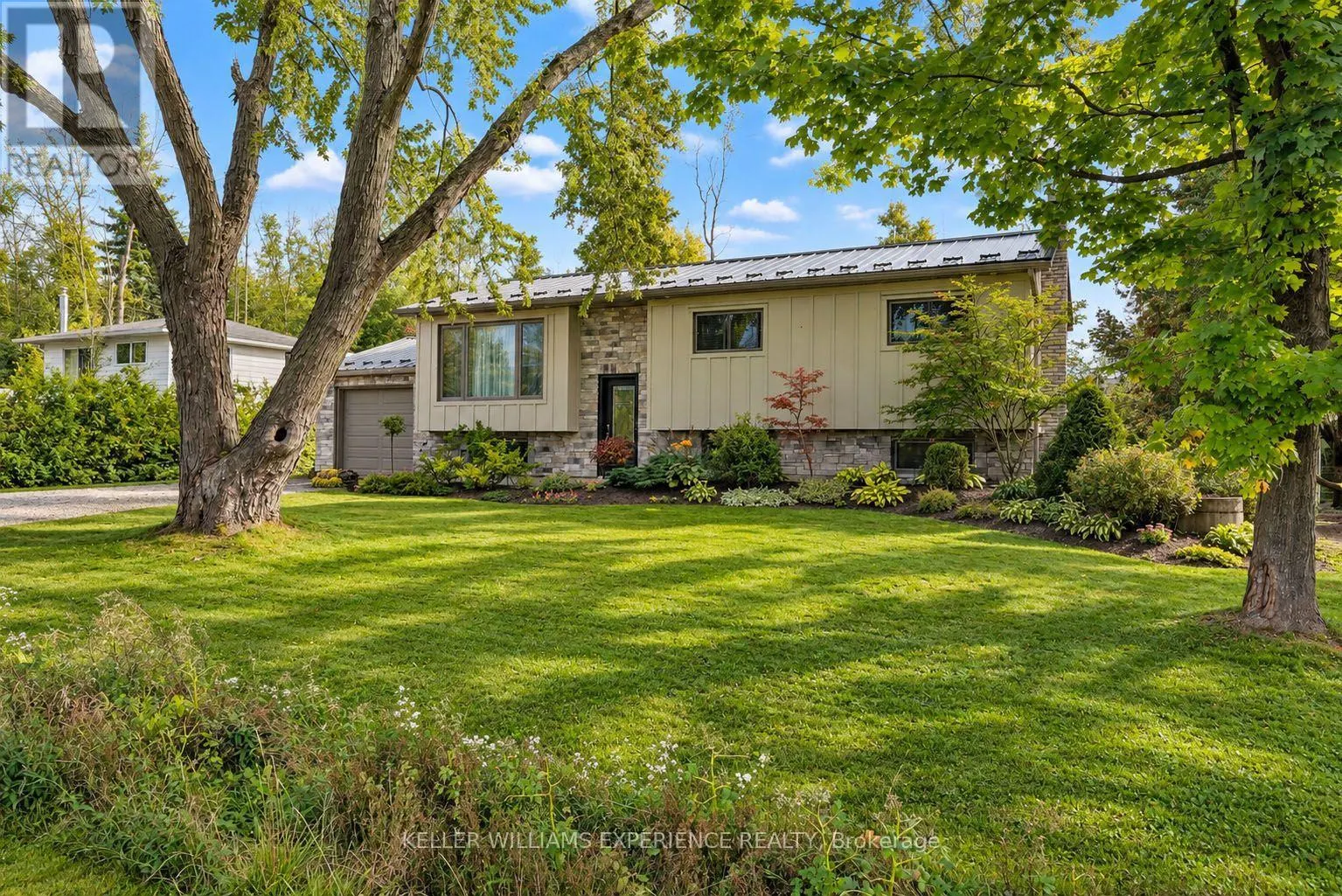 11 BARBARA AVENUE