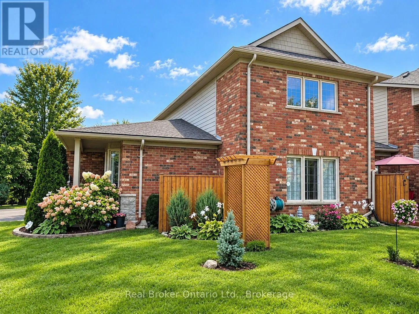 438 SHEWFELT CRESCENT