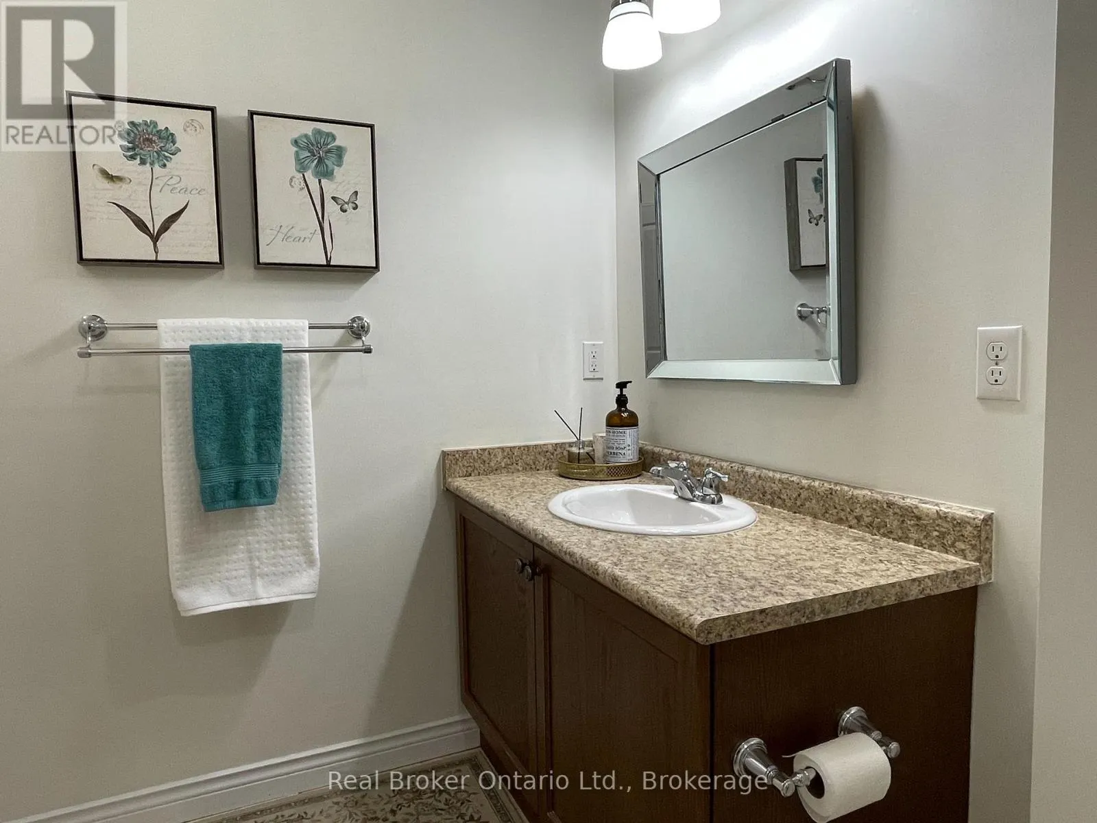 438 SHEWFELT CRESCENT