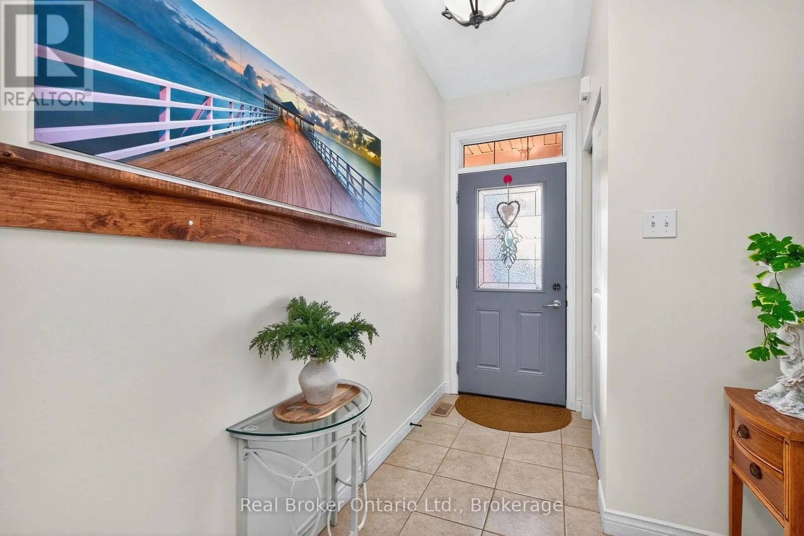 438 SHEWFELT CRESCENT