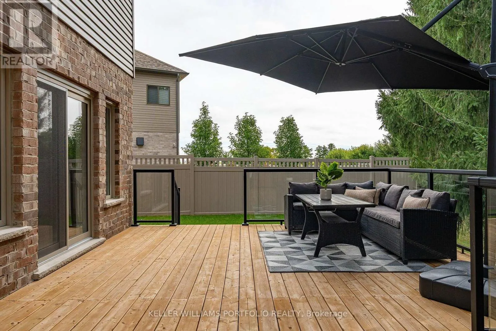 51 MAIDENS CRESCENT